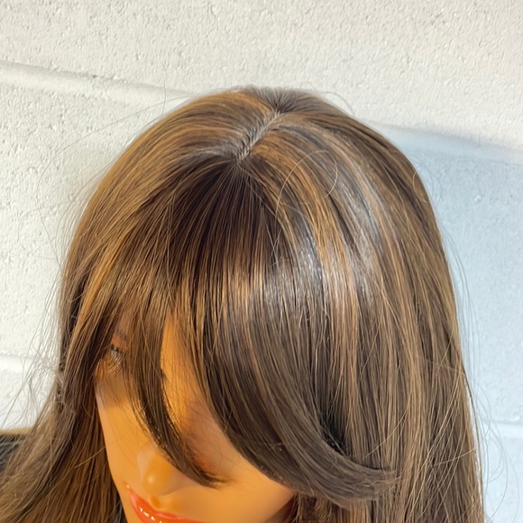 NWT 14” mixed browns wig highlighted dark brown long bangs sleek full rounded - Picture 4 of 16